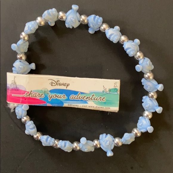 😊FREE😊W/ $15 Purxhase - NWT  Disney brand bracelets - A TOTAL OF 5 - Picture 3 of 6
